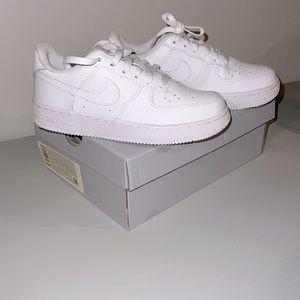 White Air Force 1 Low